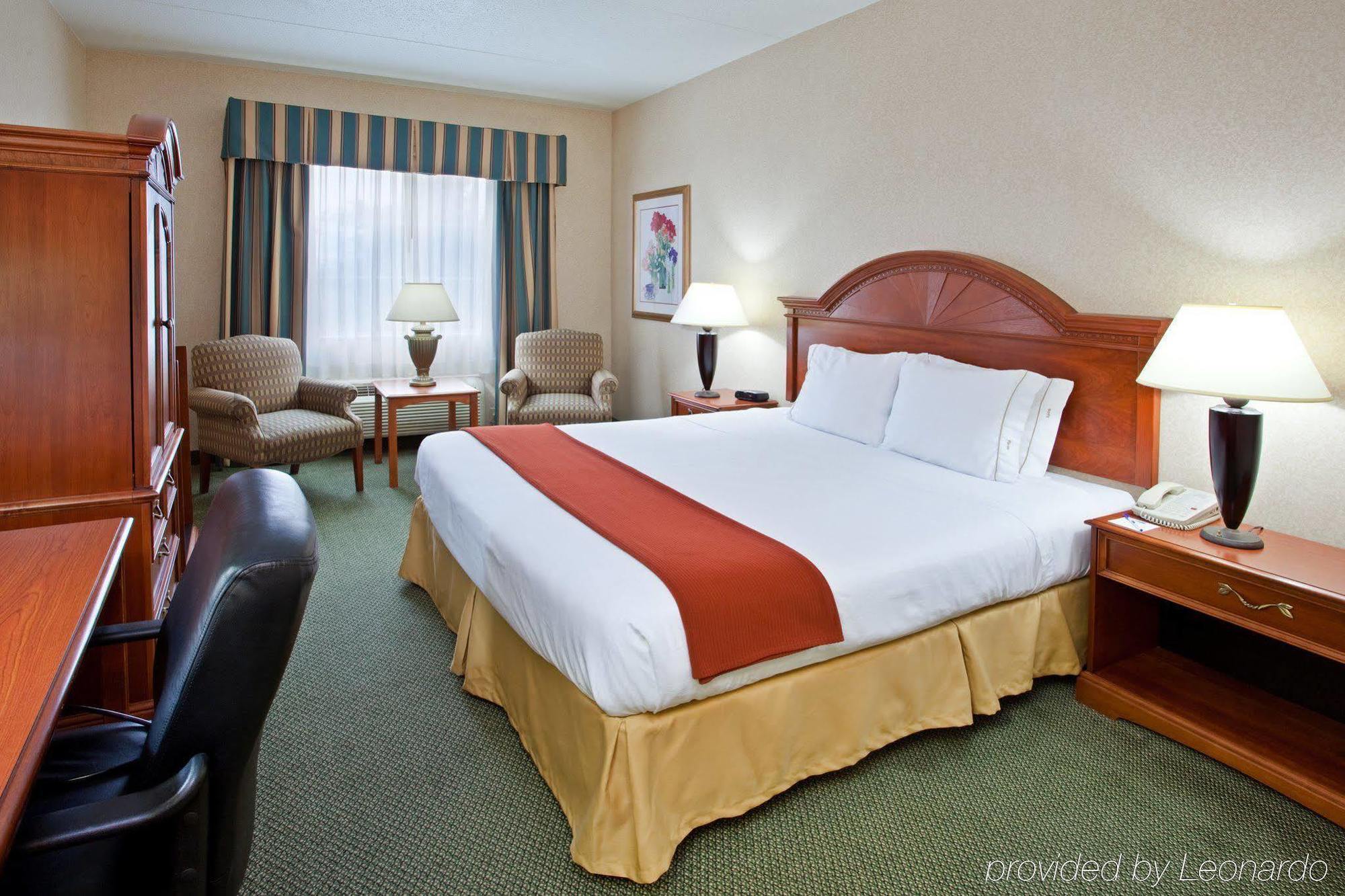 Holiday Inn Express Pittsburgh-Bridgeville By Ihg Экстерьер фото