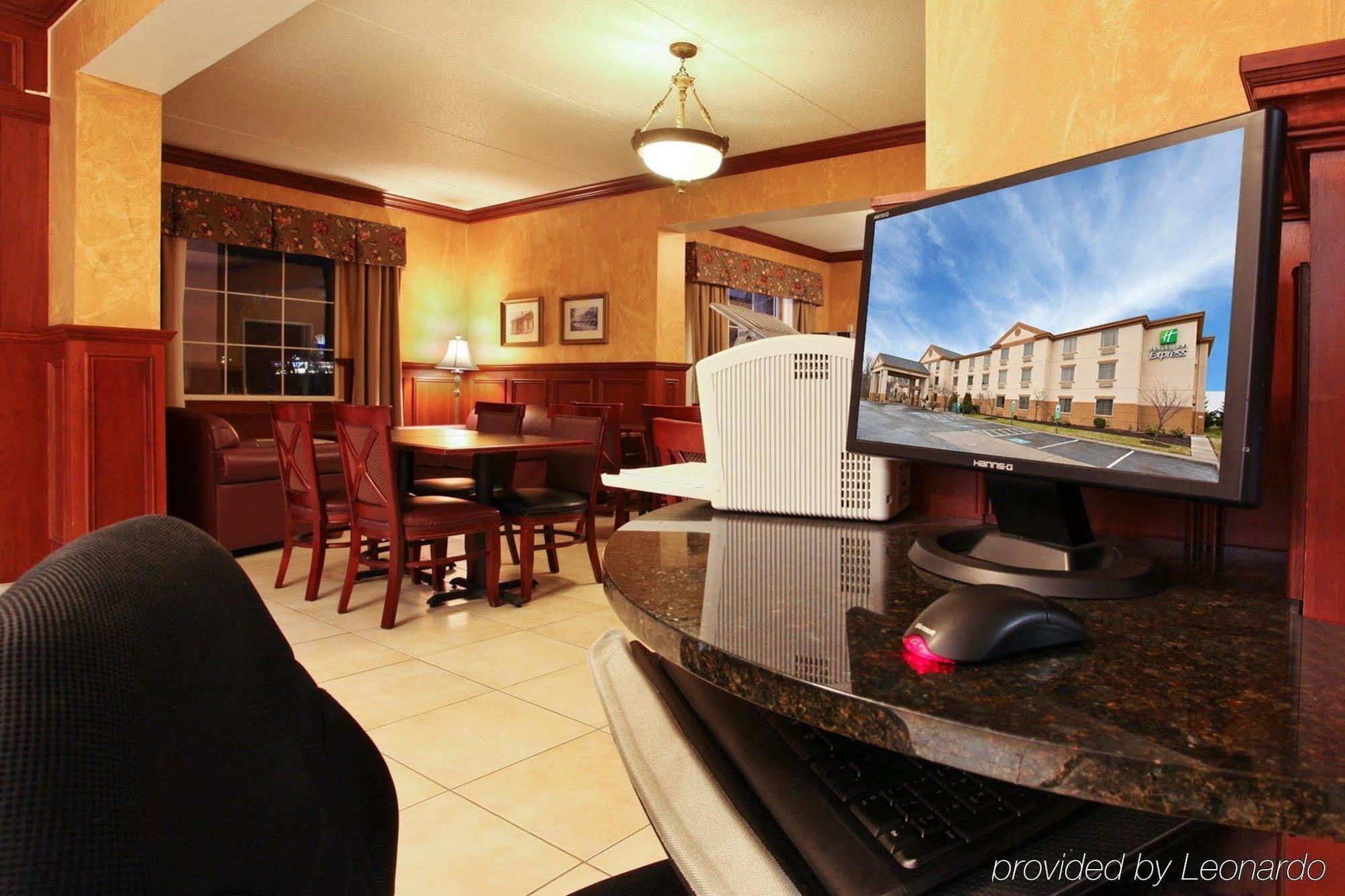 Holiday Inn Express Pittsburgh-Bridgeville By Ihg Экстерьер фото