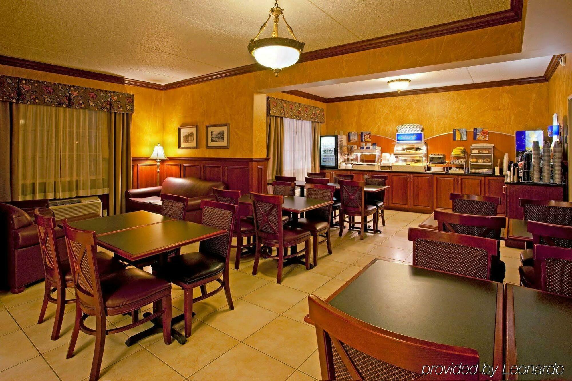 Holiday Inn Express Pittsburgh-Bridgeville By Ihg Экстерьер фото