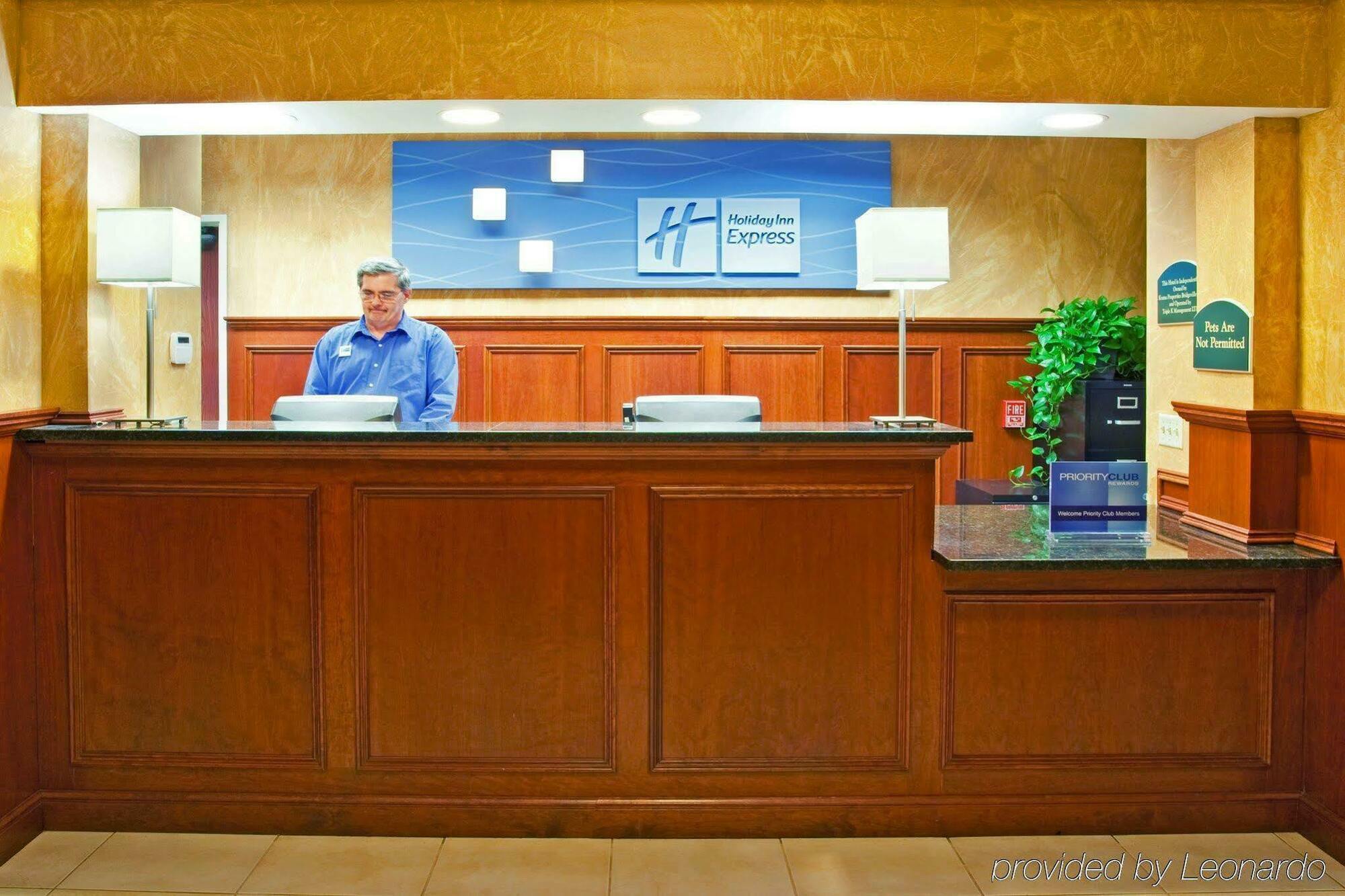Holiday Inn Express Pittsburgh-Bridgeville By Ihg Экстерьер фото